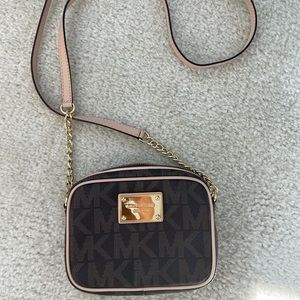Michael Kors Jet Set Logo small crossbody